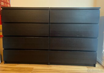 Komoda IKEA MALM se 4 zásuvkami. - 9