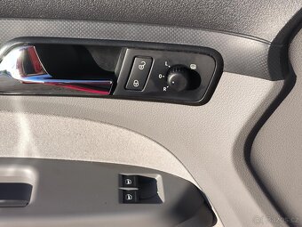 Volkswagen Caddy 1.4 16V ,  59 kW benzín, 2009 - 9