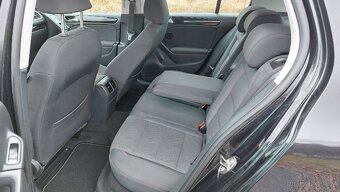 VW Golf 1.4 90kW, málo km,  nová STK - 9