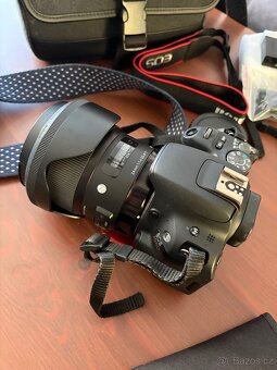 Canon Eos 200D a objektiv Sigma 24mm f/1,4 - 9