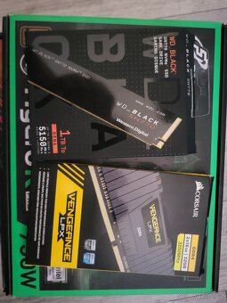 Fractal Meshify // ryzen 5600x // RX6800 - 9