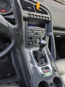 Peugeot 3008 1.6Hdi Rv.2012 plná výbava - 9