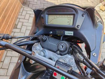 Suzuki XF 650 Freewind - Náhradní díly - 9