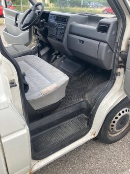 Volkswagen Transporter T4, 2.5L benzín - 9