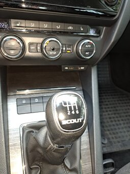Škoda Octavia III Scout 4x4 - 9