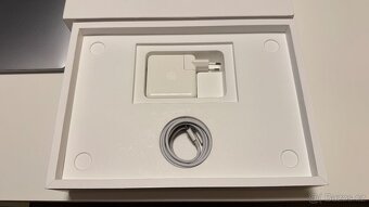 Macbook Pro 13,3 - 2020 Touchbar / i5 /16GB RAM / 1TB SSD - 9