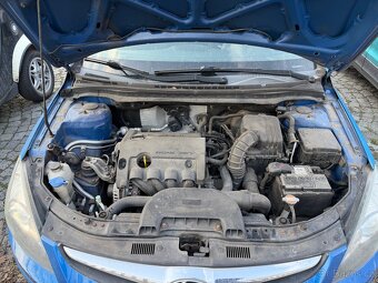 Hyundai i30 CW 1.4 80kW 2011 - 9