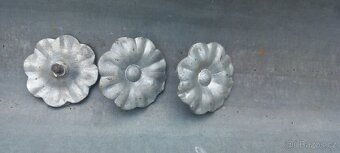 stará kovaná vrata - 9