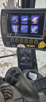 Bagr Volvo ECR235EL - 9