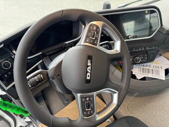 Prodám, Nový DAF XFc 530ps FAD 8x4 S3 VS-Mont sklápěč, závěs - 9