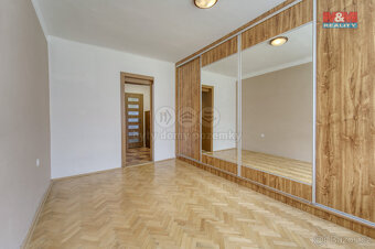Pronájem bytu 2+1, 54 m², Ostrov, ul. Hlavní třída - 9