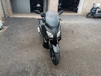 Yamaha x max 125i Cz doklady v ceně černý 2 - 9