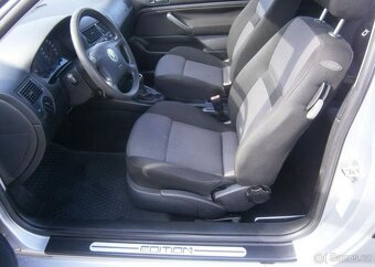 Volkswagen Golf 1.4i 16v serviska benzín manuál 55 kw - 9