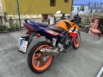 Honda CBR 125 Repsol - 9