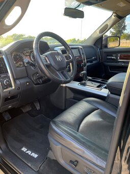DODGE RAM 5.7Hemi Laramie - 9