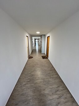 Byt 1+1 40m2 po kompletní rekonstrukci v posledním patře - 9