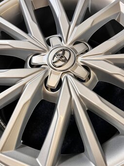 5x114,3 R17 Toyota Corolla Alu disky - NOVÝ STAV - 9