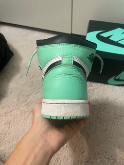 Jordan 1 high OG Green Glow - 9