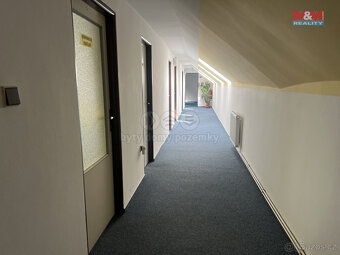 Pronájem sklad 407 m2 + 370 m2, + 193 m2 kanceláře, Praha 4 - 9