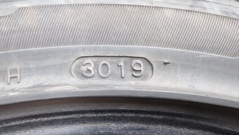 Letní pneu 235/40/19 Hankook - 9