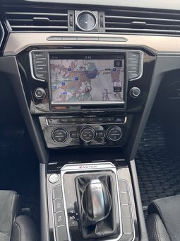 Volkswagen Passat 2.0 TDI, 4x4 - 1.majitel, garážovaný - 9
