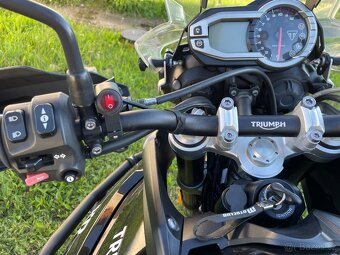 Triumph Tiger 800 XR - 9