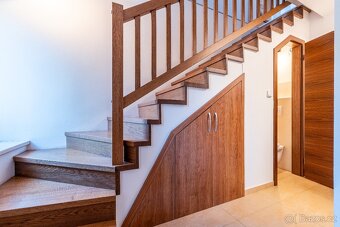 Pronájem mezonetového bytu 4+1 - 9