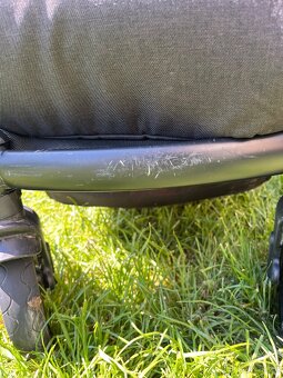 Kočárek Lionelo MERI TOUR 3v1 se základnou isofix - 9