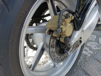 Honda CBR 900 RR - 9