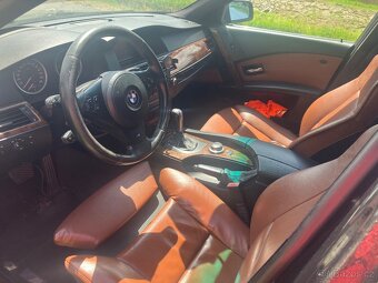 BMW E60 530d černé - 9