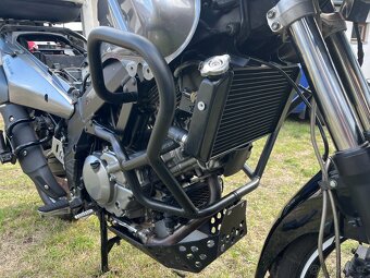 Suzuki DL 650 V-Strom - 9