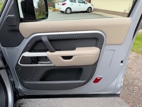 LAND ROVER DEFENDER 90 P400 HSE ČR DPH - 9