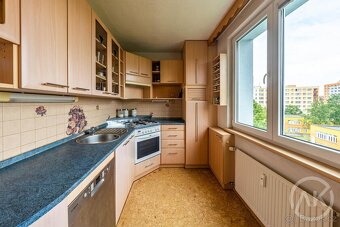 Pronájem vybaveného bytu 3+1 s lodžií, ul. Engelmüllerova - 9