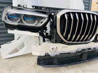 BMW X5 G05 kapota laser světla chladiče blatníky naraznik - 9