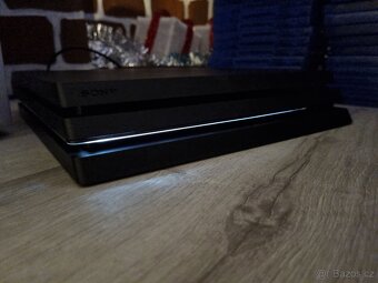 Sony Playstation 4 PRO - HDD 1TB - čtěte popis - 9