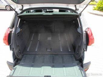 PEUGEOT 3008 Hybrid 4x4 Allure Pano Navi LED 2015 - 9