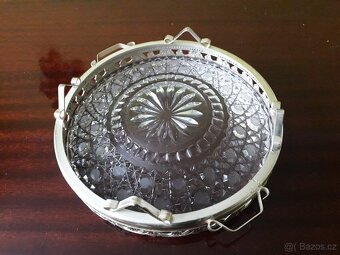 Prodám různé porcelánové a skleněné cukřenky, dózy, hrnky. - 9