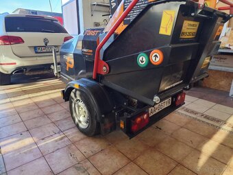 Štepkovač Forst, drtí do 16cm priemeru. - 9