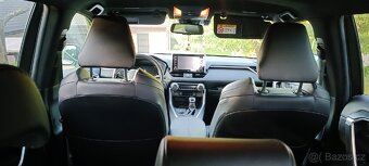 Toyota RAV4 2.5 Hybrid Selection 4x4 Čr - 9