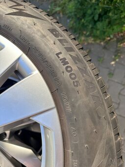 Zimní sada alu kol VW ID4/ID5 R19 s novými pneu - 9
