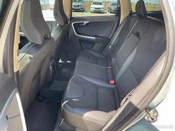 Volvo XC60 2.4D 136kw, 4x4, automat, xenony, servisované - 9