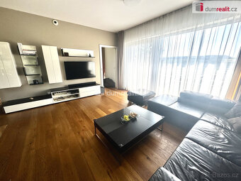 Pronájem domu 5+kk se zahradou, Králův Dvůr - 9