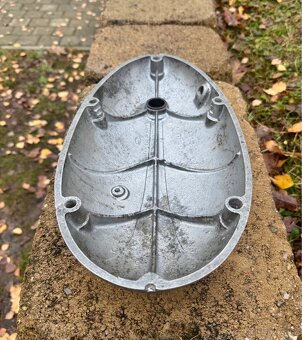 Jawa 350 perak, kyvacka pulbuben - víko spojky - 9