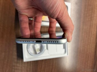 iPhone SE 2020 128GB White - 9