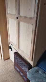 Karavan LMC 430 + predstan - 9