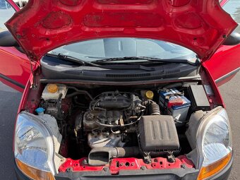 Chevrolet Spark 0.8i 38KW, Vyšší nastupování - 9