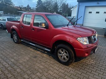 Nissan Navara Double-Cab 2.5DCi 126kw 2009 slušný stav - 9