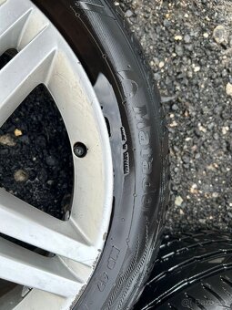 Kola Audi 235/45 R17 letní - 9