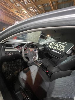 VW Passat B7 1.6 TDI 77kW - 9
