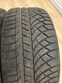 Zimní pneumatiky 245/40 R19 - 9
